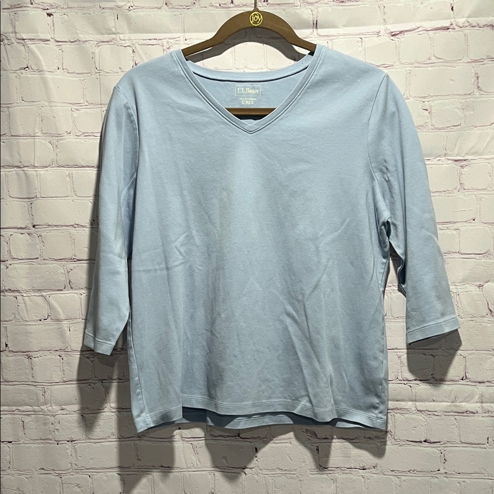 L.L. Bean Light Blue 3/4 Sleeve V-Neck‎ Top Woman’s Size Large